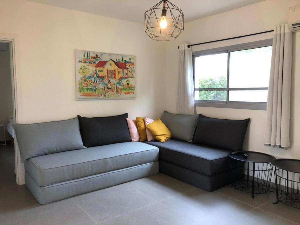 Kurlender Guest House Sheʼar Yashuv Esterno foto