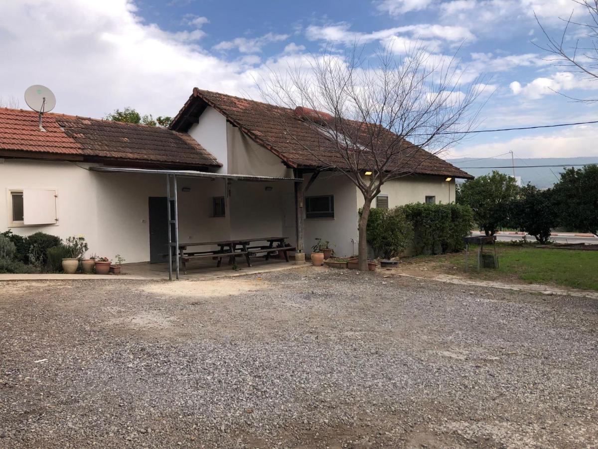 Kurlender Guest House Sheʼar Yashuv Esterno foto