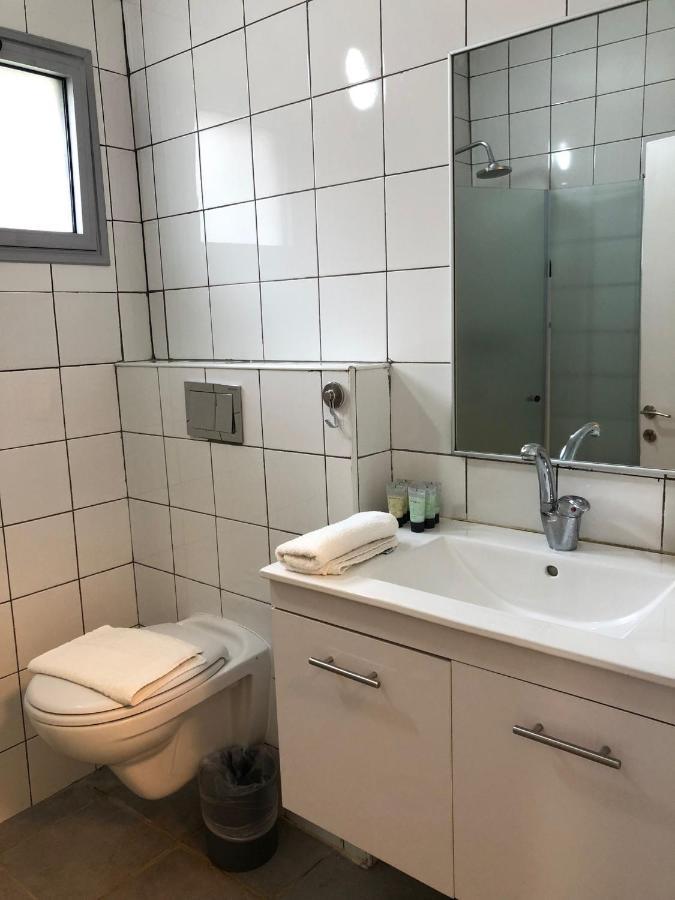 Kurlender Guest House Sheʼar Yashuv Esterno foto