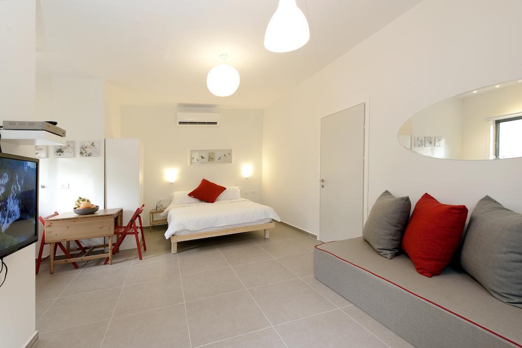 Kurlender Guest House Sheʼar Yashuv Camera foto